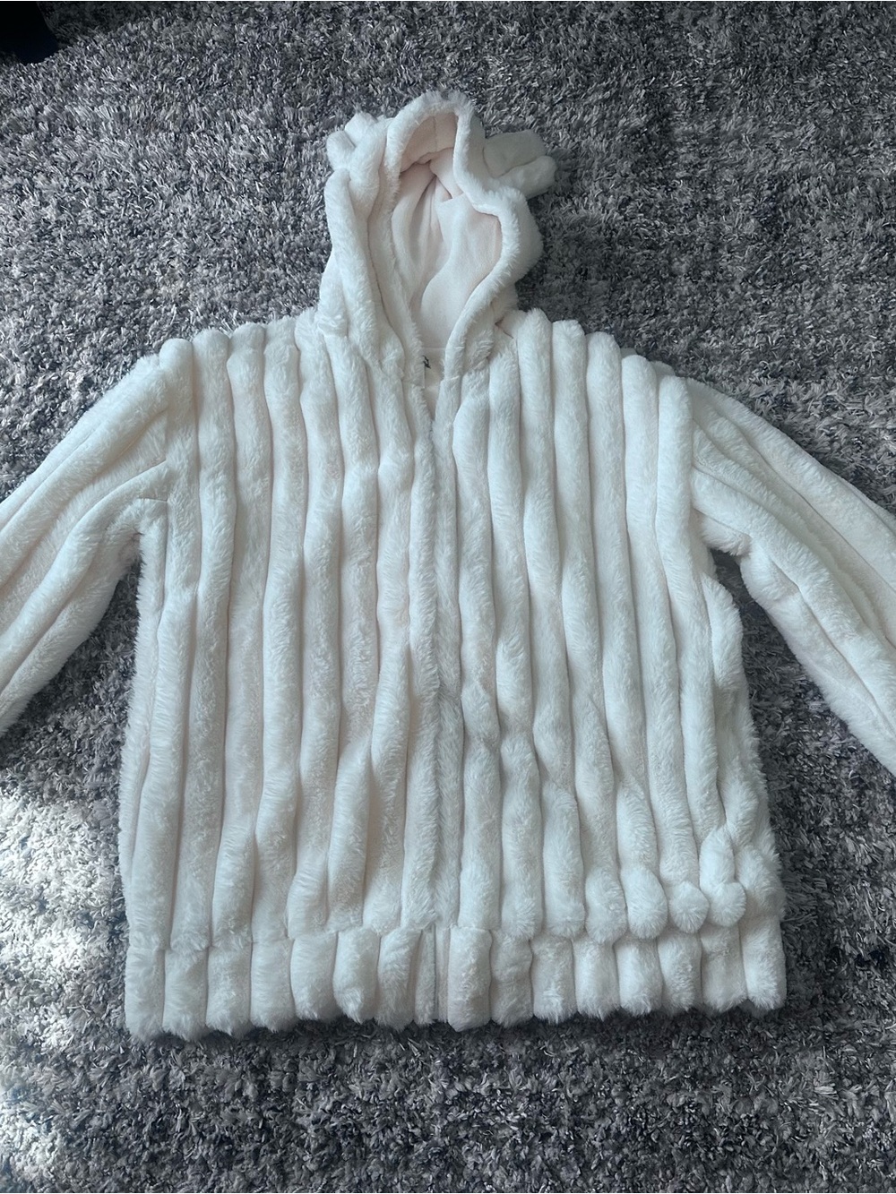 Weekending  Plush Hooded Ribbed Jacket - Soft White Faux Fur